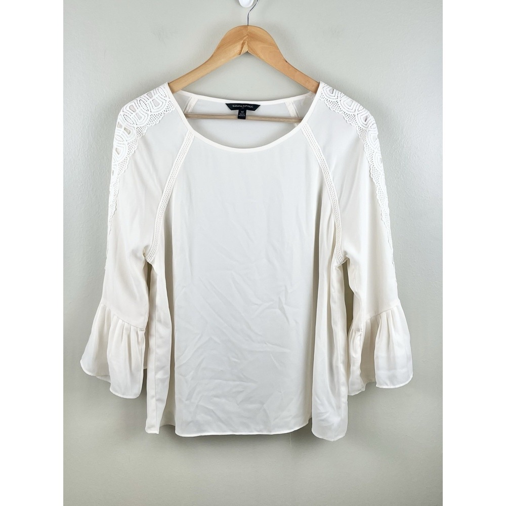 Banana Republic Blouse Bell Sleeve Ivory Cream Cottage Core Dainty Sz M